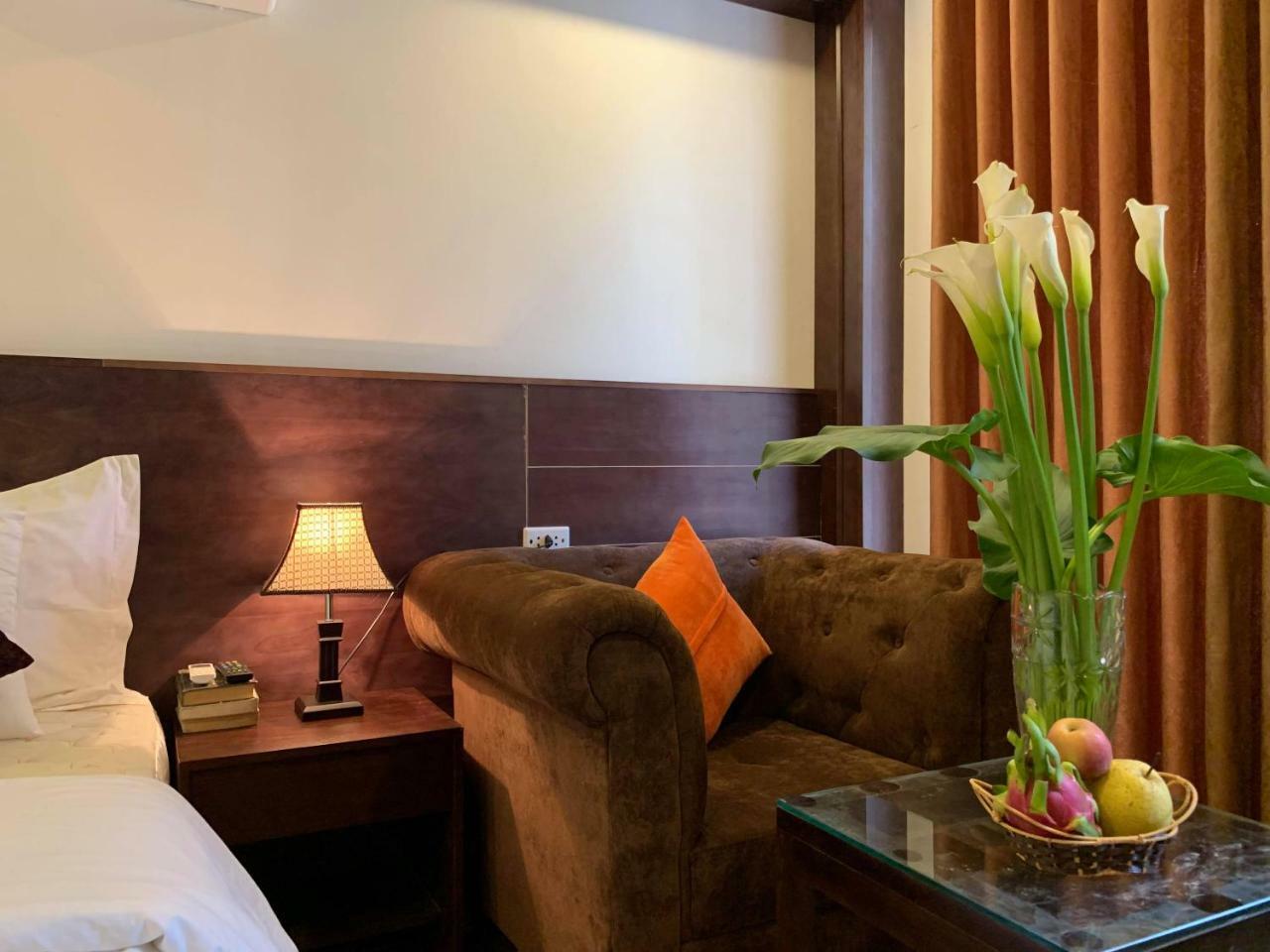 Meriton Boutique Hotel